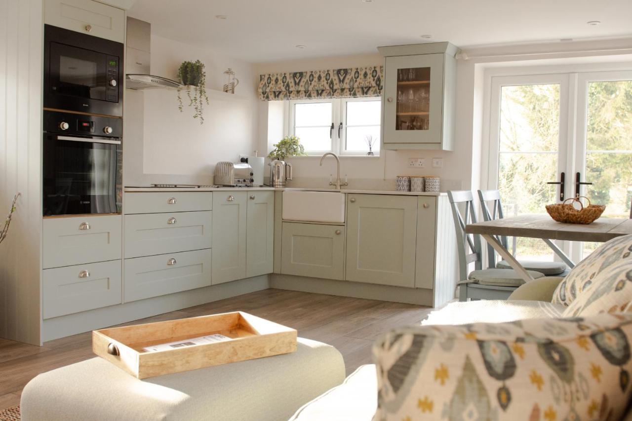 Finwood Green Farm Holiday Cottages-The Calf Shed And The Milk Parlour Henley-in-Arden ภายนอก รูปภาพ
