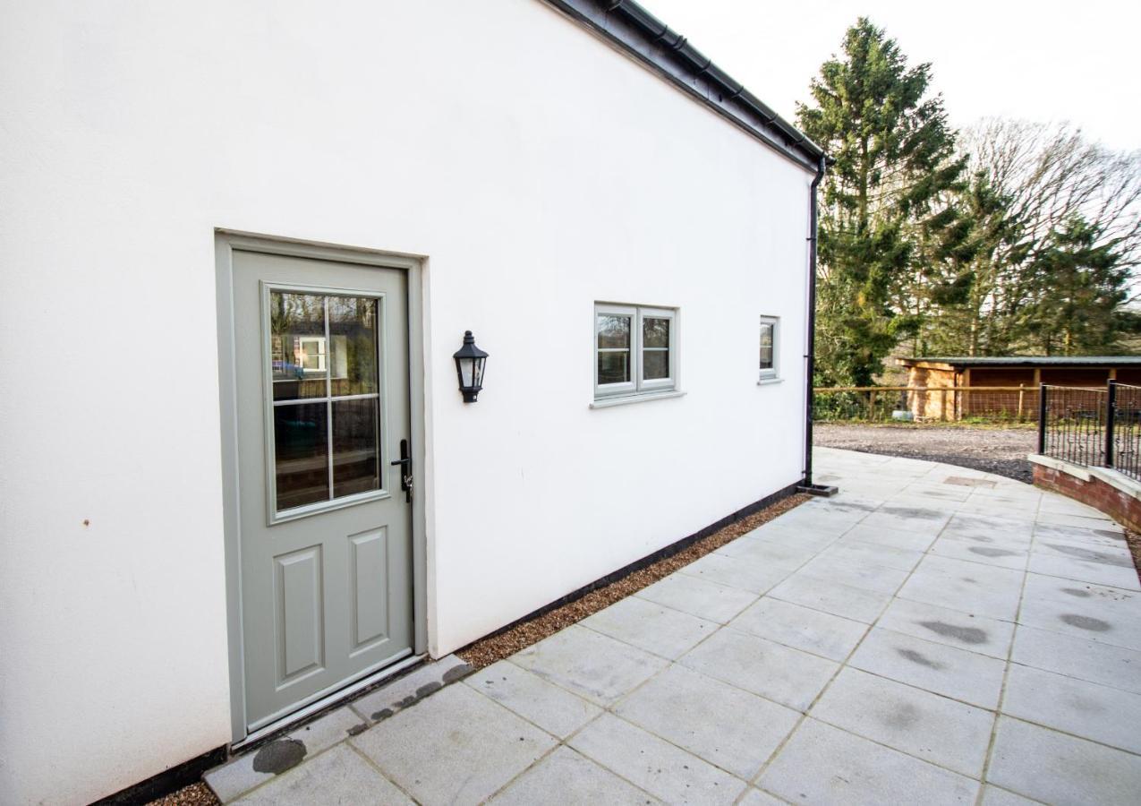 Finwood Green Farm Holiday Cottages-The Calf Shed And The Milk Parlour Henley-in-Arden ภายนอก รูปภาพ