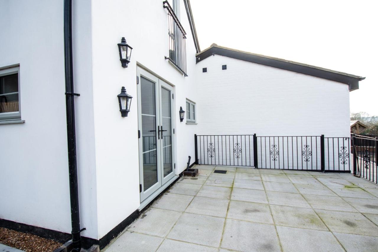 Finwood Green Farm Holiday Cottages-The Calf Shed And The Milk Parlour Henley-in-Arden ภายนอก รูปภาพ